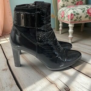 Aquatalia  Black Patent‎ Leather Ankle Boots Block Heels Buckle Accent Zip Up 5